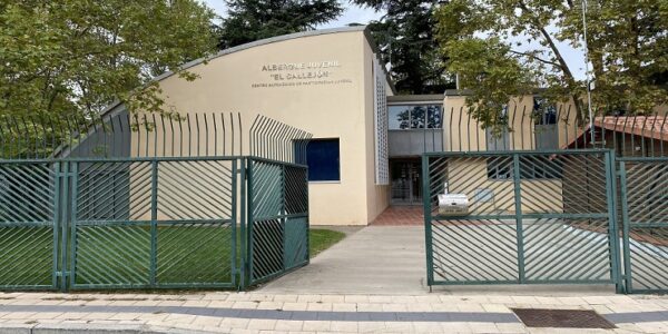 Entrada albergue 'El Callejón'